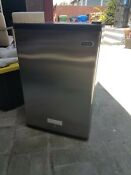 Whynter Cuf 210ssa Energy Star 2 1 Cubic Feet Upright Stainless Steel Pre Owne