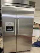Thermador48 Built In Refrigerator With Ice Maker