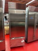 30 Subzero Refrigerator Freezer Bi30usthrh Used 2014 