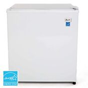 Avanti 1 7 Cu Ft Compact Refrigerator White